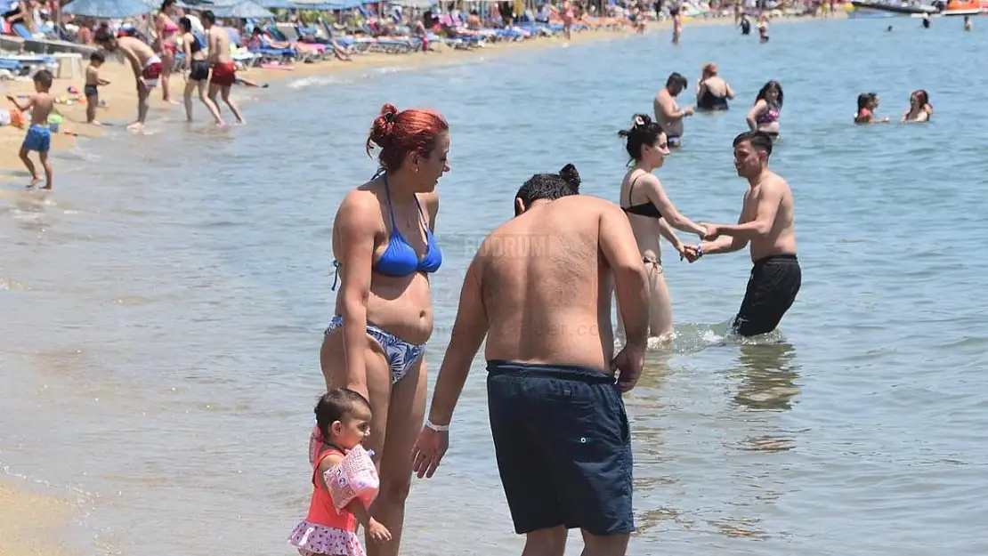 Kurban Bayramı'nın 2'i nci Gününde Plajlarda Yoğunluk Yaşanıyor