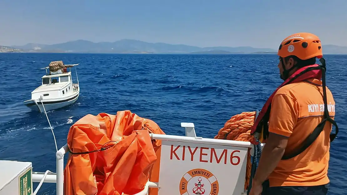 Makine arızası yapan tekne Bodrum açıklarında kurtarıldı