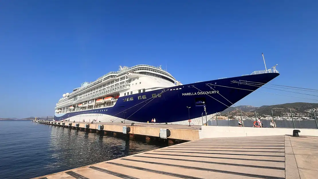 Marella Discovery 2 Bodrum Limanı'na demir attı !