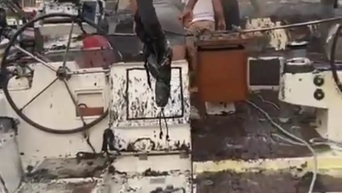 Marmaris'te Lüks Tekne Alevlere Teslim Oldu