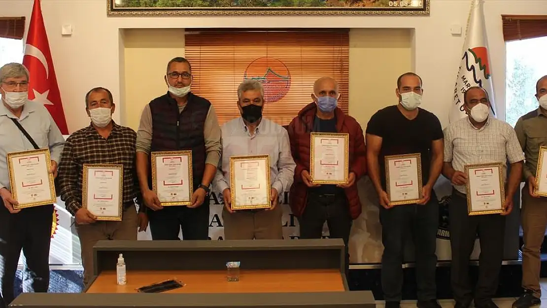 Marmaris'in çam balı coğrafi işaret sertifikaları üreticilere dağıtıldı
