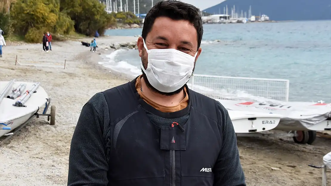 Mavi suları özleyen yelkenciler yarış heyecanı yaşadı