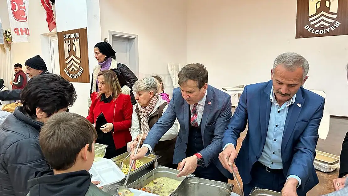 MHP BODRUM AKÇAALAN'DA İFTAR YEMEĞİ VERDİ