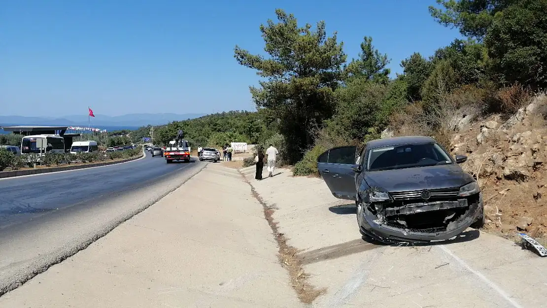 Milas-Bodrum karayolunda üç araç birbirine girdi !