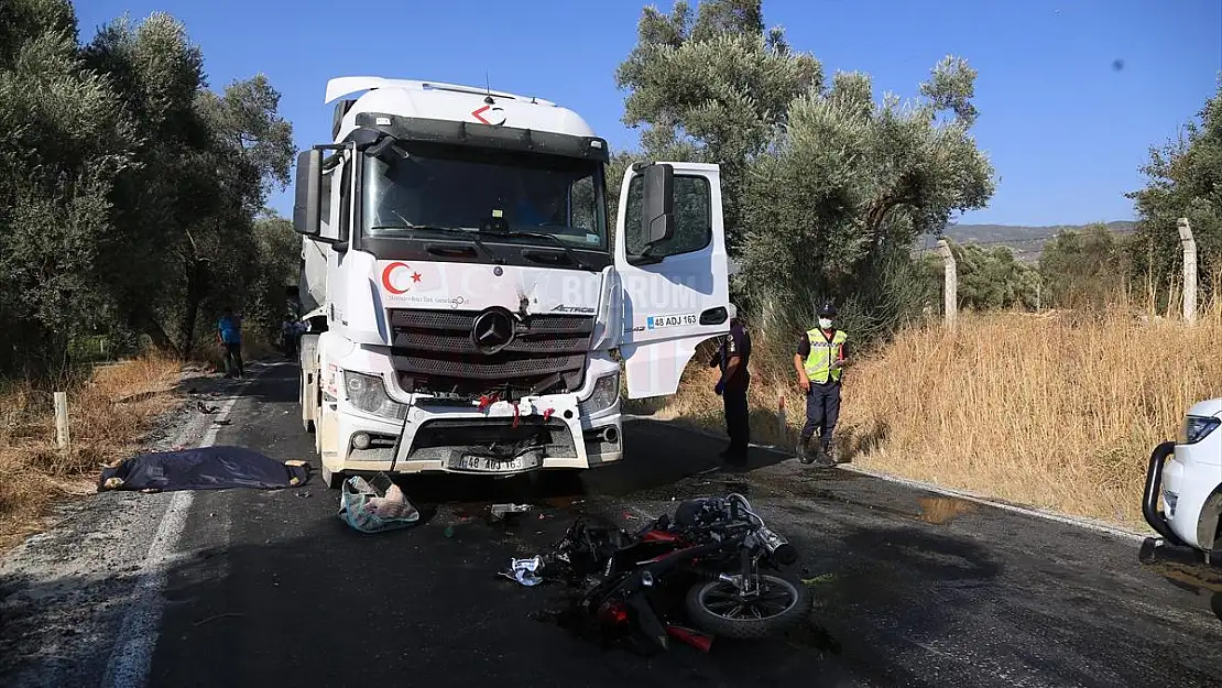 Milas'da kamyonla çarpışan motosikletin sürücüsü öldü