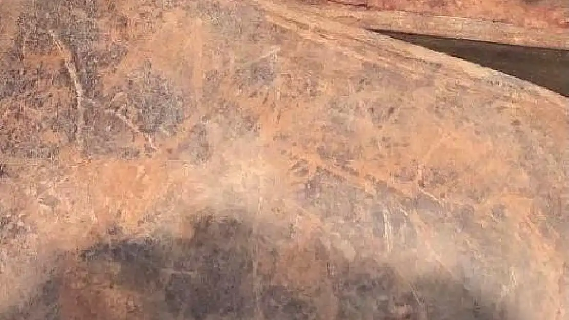 Milas'ta şüpheli araçtan 1700 yıllık kitabe çıktı
