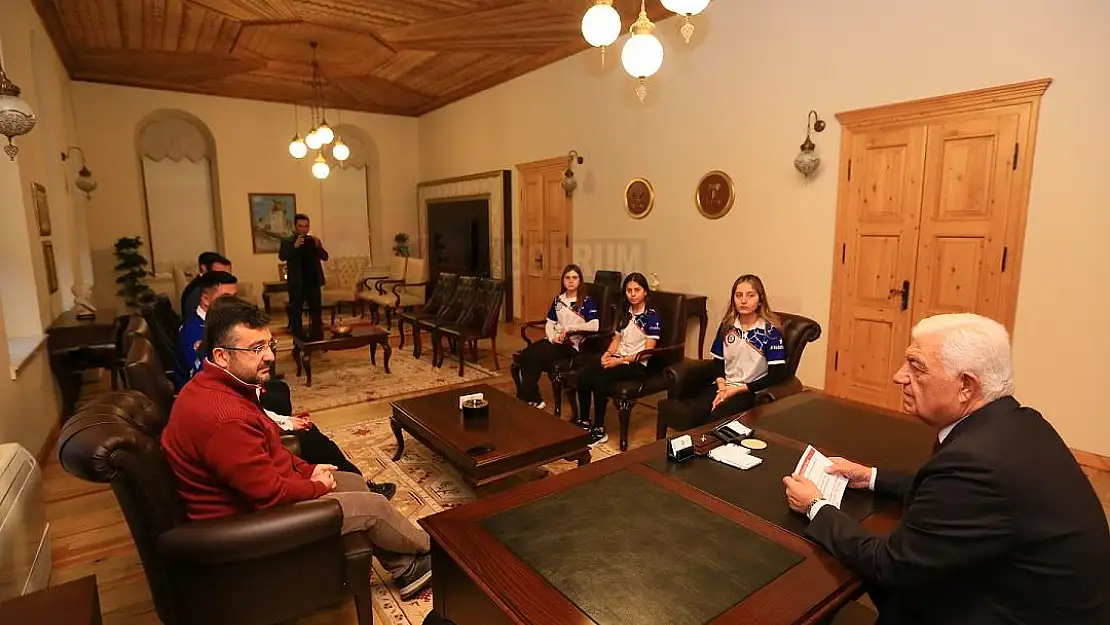Milli Okçulardan Başkan Gürün'e Ziyaret