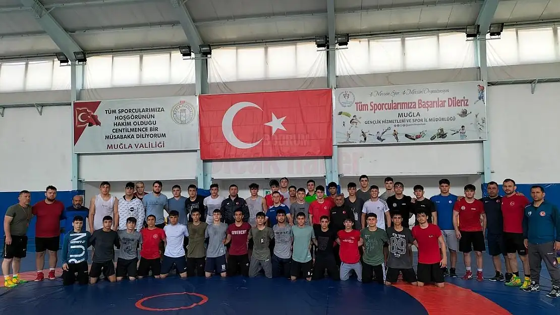 Milli Takım Güreşçileri Köyceğiz'de Kamp'ta