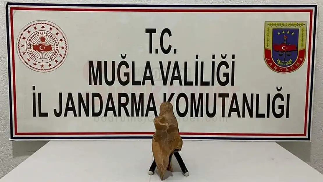 Milyonluk Heykeli Satmaya Çalışırken Yakalandılar