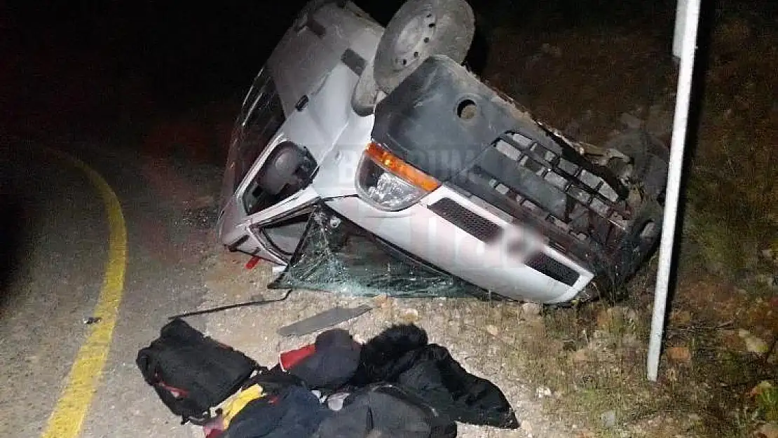 Minibüs Kazasında 2 Kişi Yaralandı