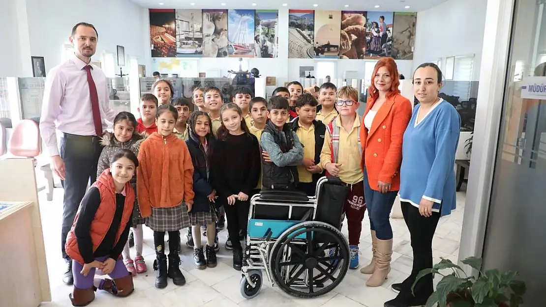 Minik Öğrencilerden Anlamlı Destek