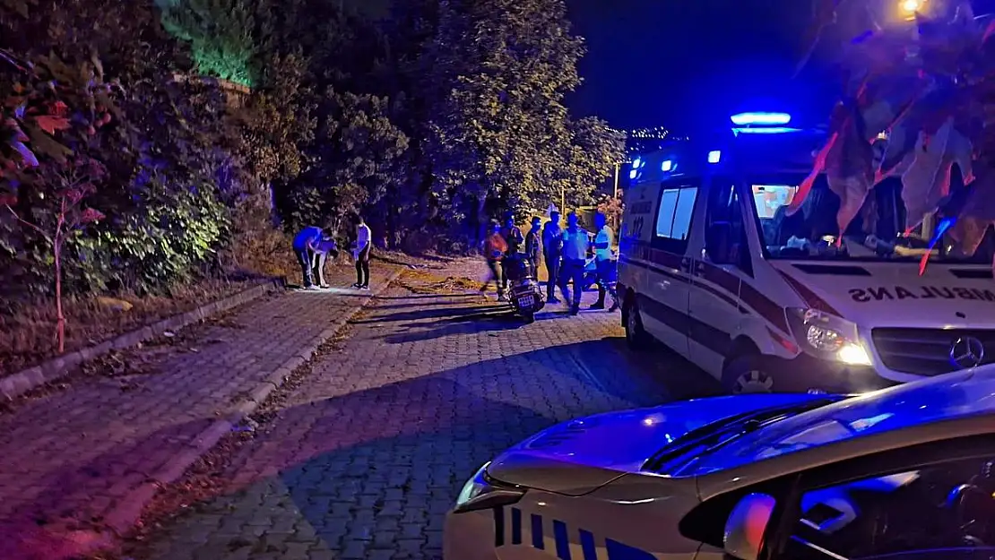 Motosiklet Kazasında 1'i Hafif 2 Kişi Yaralandı
