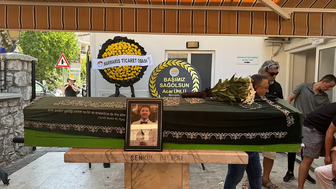 Motosiklet kazasında hayatını kaybeden Arda Kara toprağa verildi