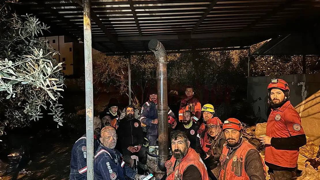 Muğla 911 Arama Kurtarma Araştırma Ekibi Gece Gündüz Özveri ile Çalışıyor
