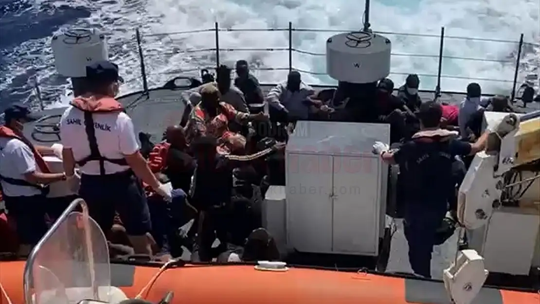 Muğla'da 39 düzensiz göçmen kurtarıldı