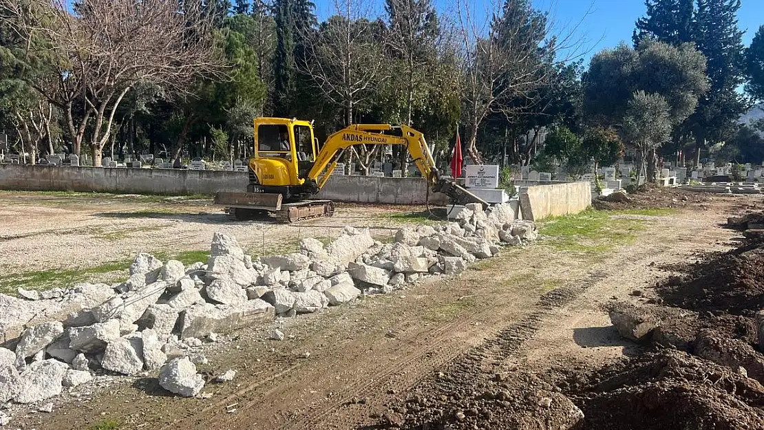 Muğla'da Mezarlık Alanları Yenileniyor: 12 İlçede Çalışmalar Başlatıldı