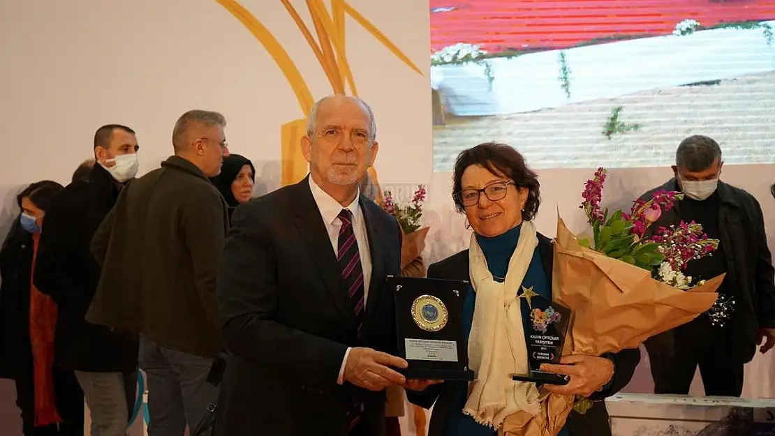 Muğlalı Kadın Çiftçi Bilgi Yarışmasında Birinci Oldu...
