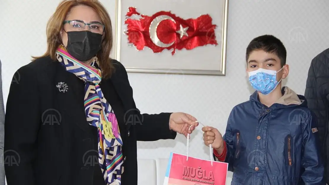 Muğla'nın kitap kurdu ödüllendirildi