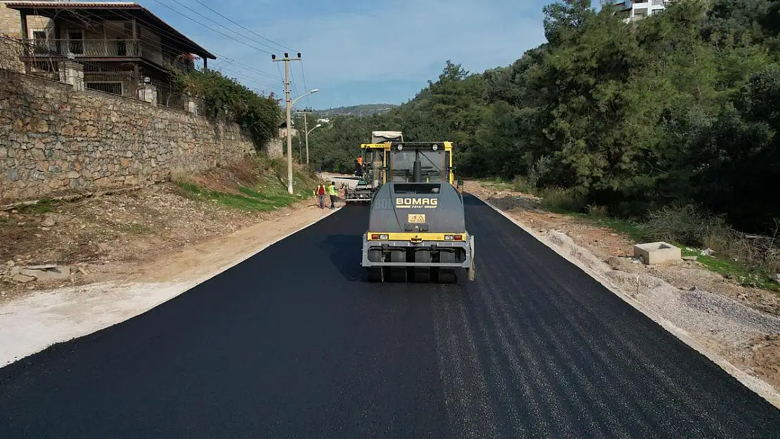 Mümtaz Ataman Caddesinde 1. Kat Asfalt Çalışması Tamamlandı