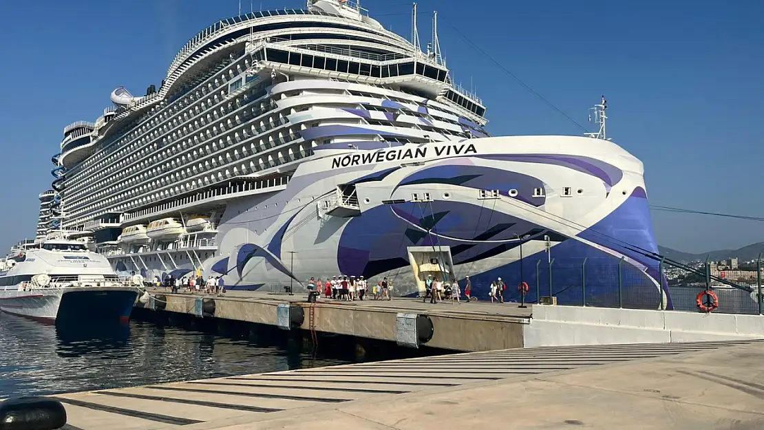 Norwegian viva'dan bodrum'a ilk ziyaret! 5 bin kişilik dev turist akını