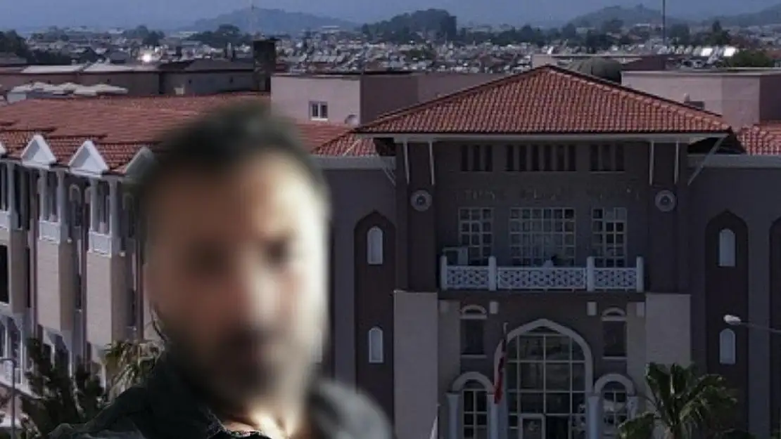 Öğrencilerin İzinsiz Videolarını Çeken Öğretmen Hakim Karşısında