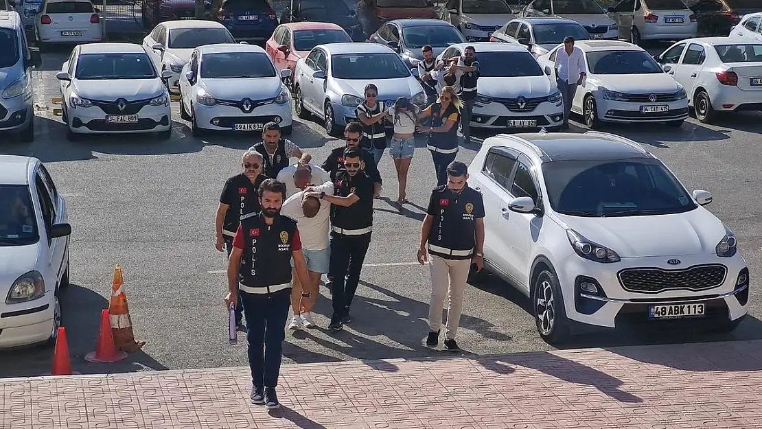 Öldürülen 2 Kişi ile İlgili 4 Şüpheli Adliyeye Sevk Edildi