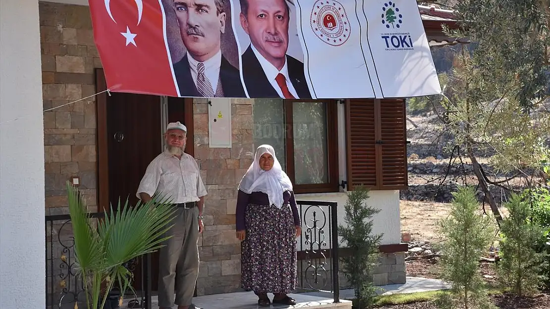 Orman Yangınında Evlerini Kaybeden Çift, Yeni Evlerine Kavuştu