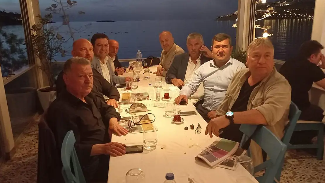 Osman Gökmen'in İftar Yemeğinde, Siyasi Partilerin İlçe Başkanları Buluştu