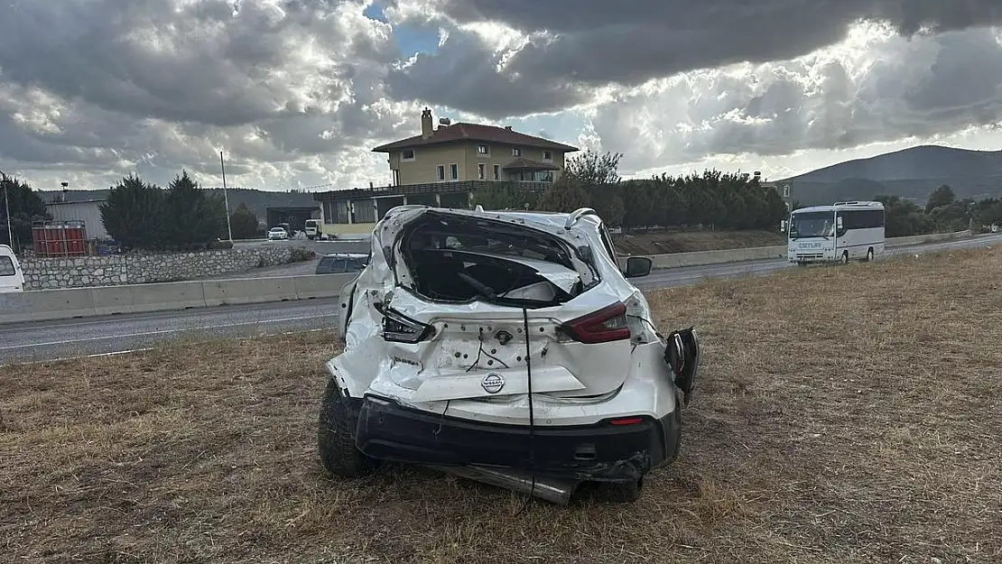 Otomobil İle Kamyon Çarpıştı: 1 Yaralı