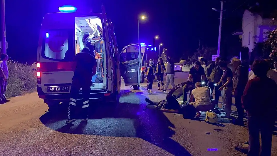 Otomobil ile Motosikletin Çarpıştığı Kazada 1 Kişi Öldü, 4 Kişi Yaralandı