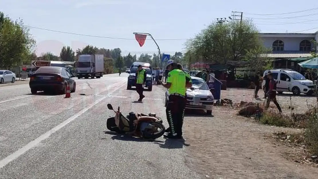 Otomobil ile Motosikletin Çarpıştığı Kazada 1 Kişi Öldü