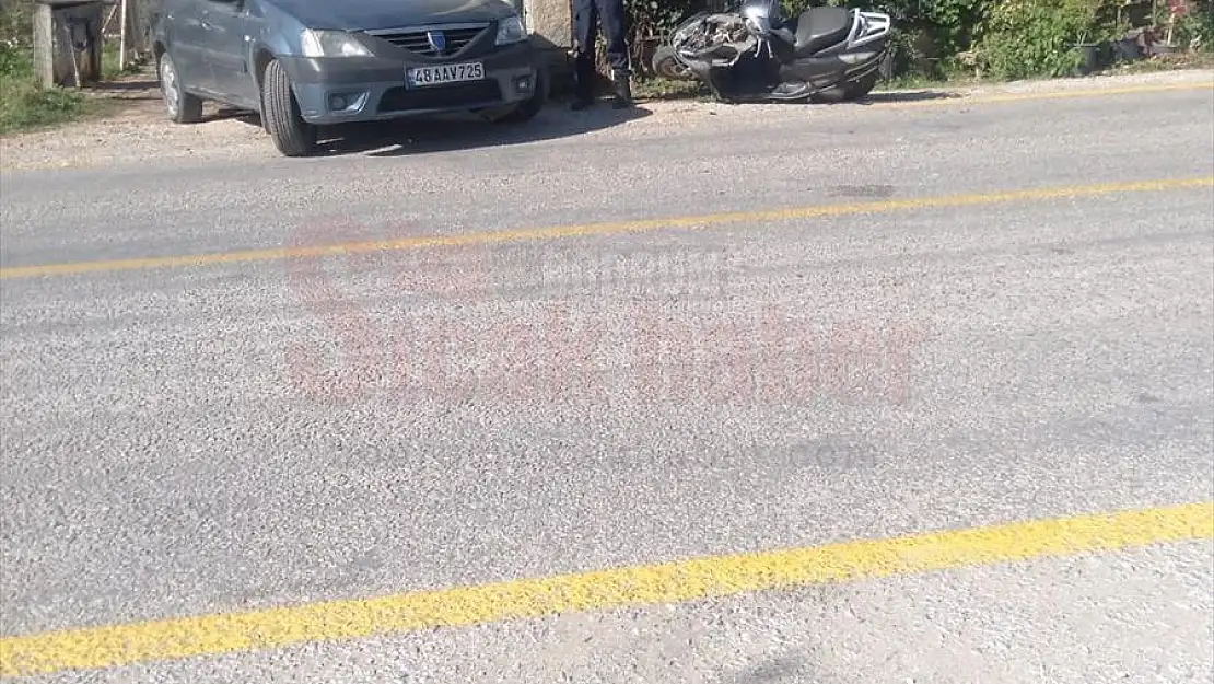 Otomobille Çarpışan Motosikletin Sürücüsü Yaşamını Yitirdi