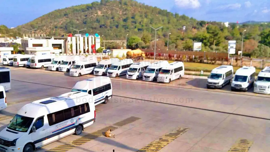 Özel Halk Otobüslerinde Ücretsiz Seyahatte Kısıtlama Dönemi Başladı