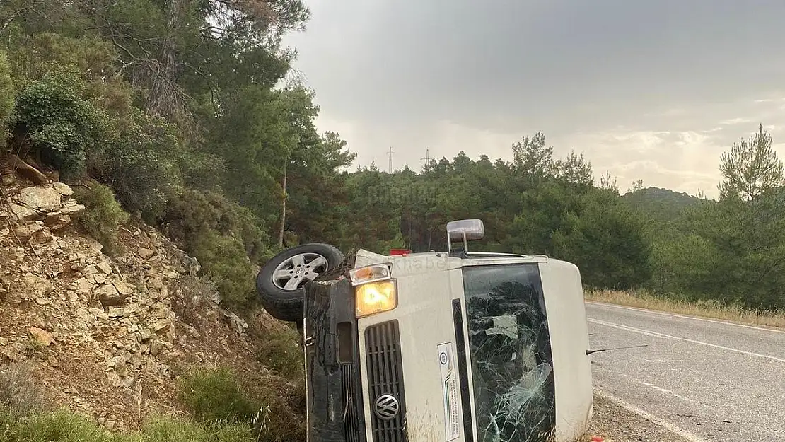 Personel Taşıyan Minibüs Kaza Yaptı: 8 Yaralı