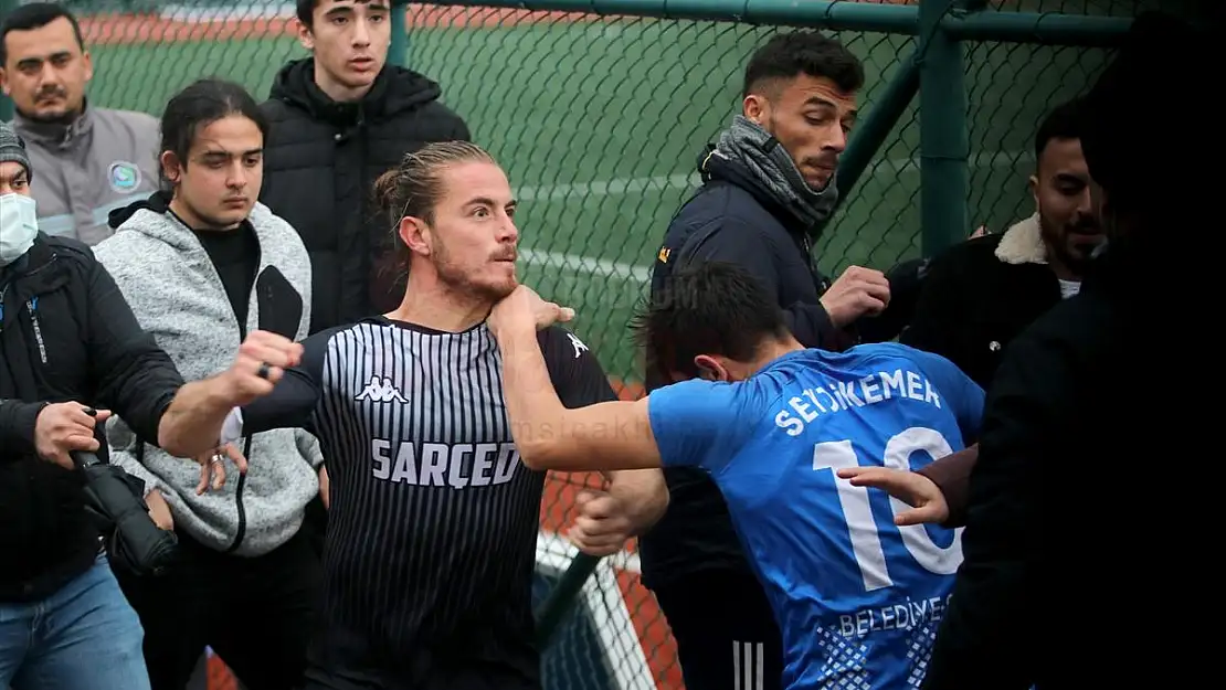 Play Off Sıralama Maçında Arbede...