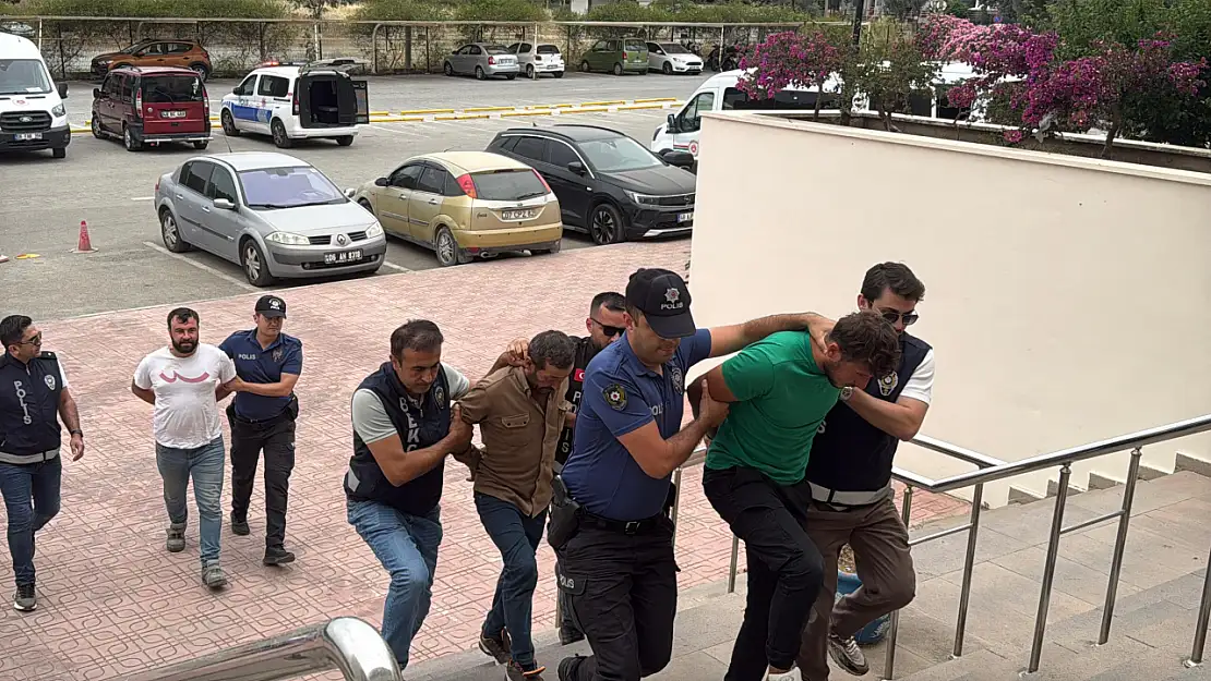 Polise saldıran alkollü sürücüler adliyeye sevk edildi