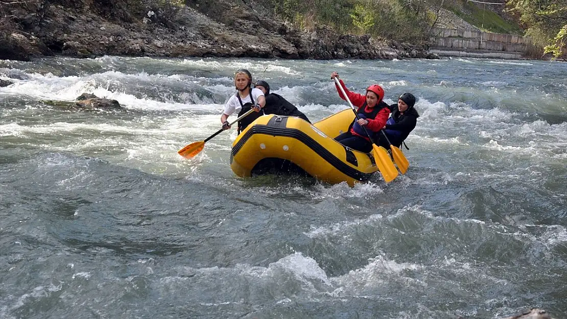 Raftingde emanet botla yakaladıkları başarıyı, uluslararası arenada sürdürmek istiyorlar