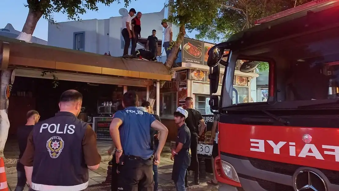 Restoranda Çıkan Yangın Korku Yarattı