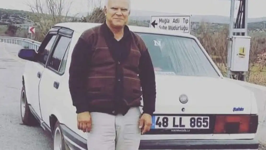 Servis şoförü direksiyon başında hayatını kaybetti