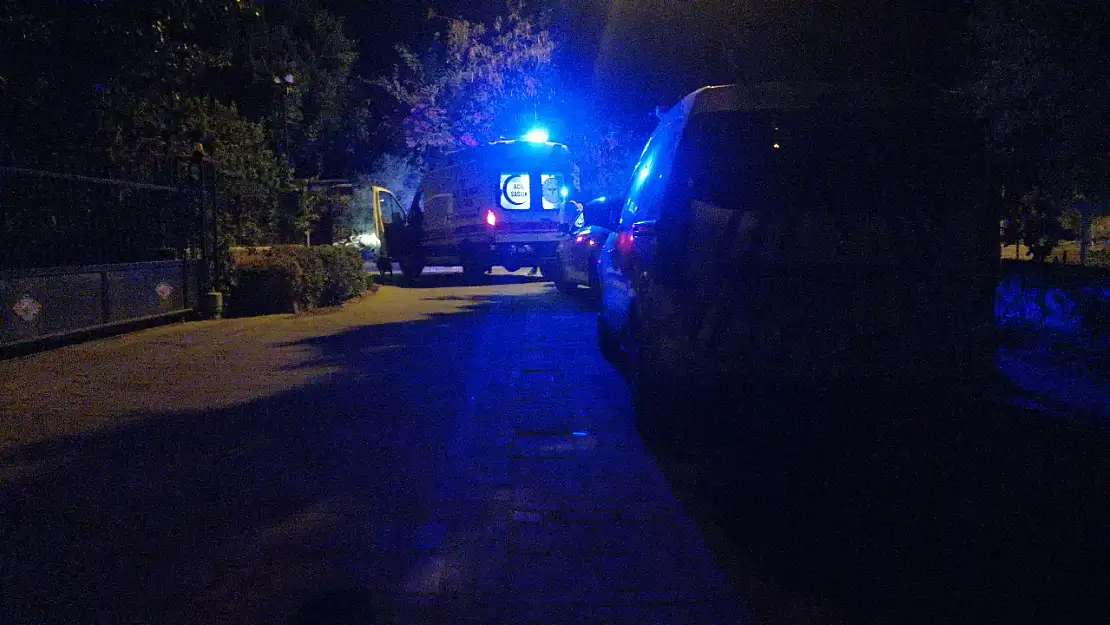 Silahla kendine zarar vermek istedi ! Polis ekiplerinden hızlı müdahale!