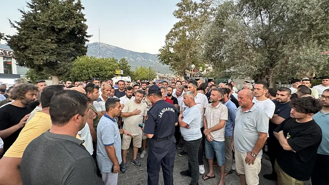 Silahlı Şişeli Taşlı Kavga: 13 Yaralı