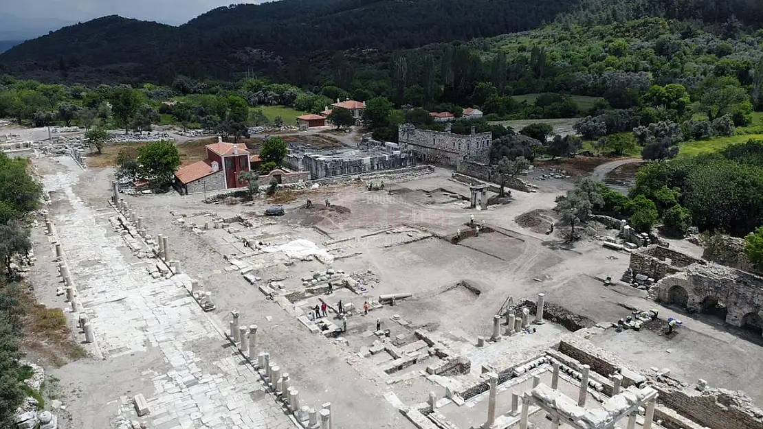 Stratonikeia'nın Gizemli Meydanının Sırrı Çözülüyor