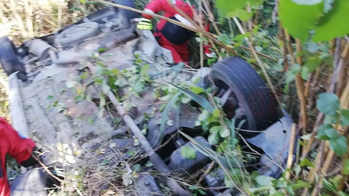 Sulama Kanalına Uçan Araçta 2 Kişi Yaralandı