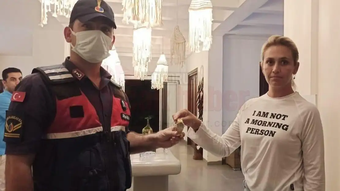 Şüpheli Hırsız Havaalanında Yakalındı