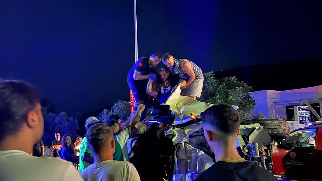 Sürücüyü Kurtarmak İçin Saatlerce Uğraştılar