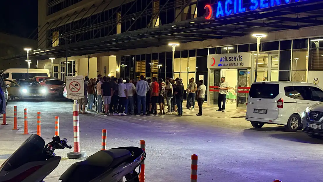 Taşlı sopalı kavga hastanede bitti