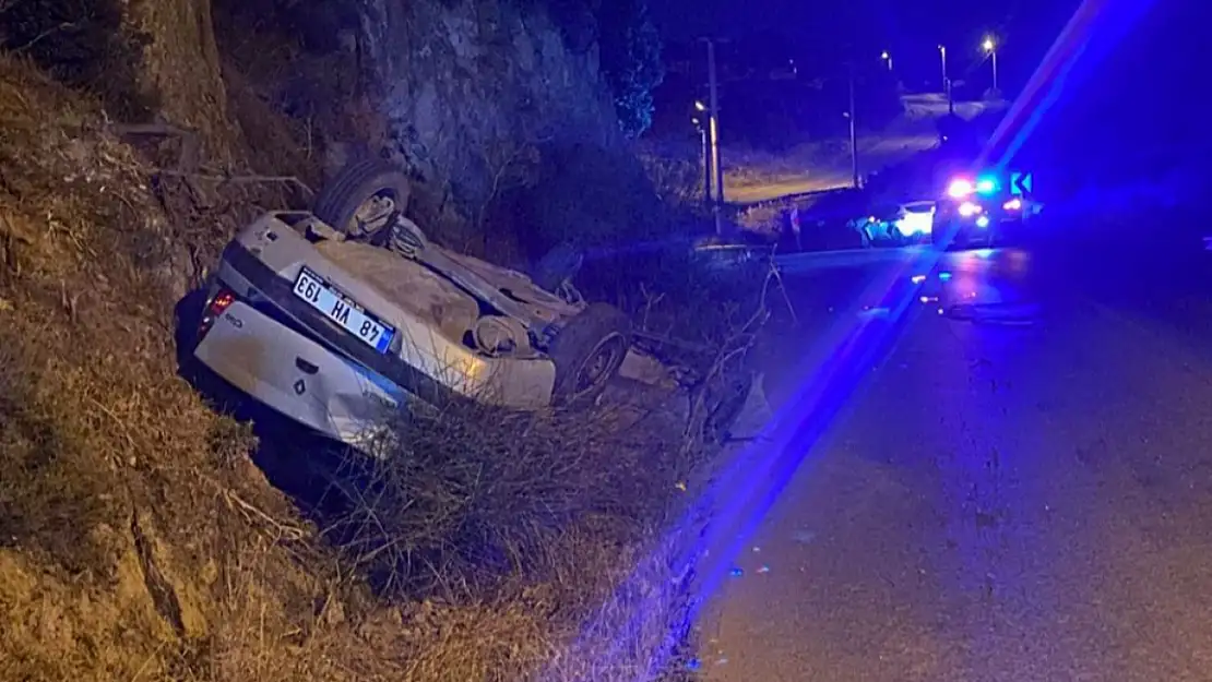 Tehlikeli virajda yine kaza 2 yaralı