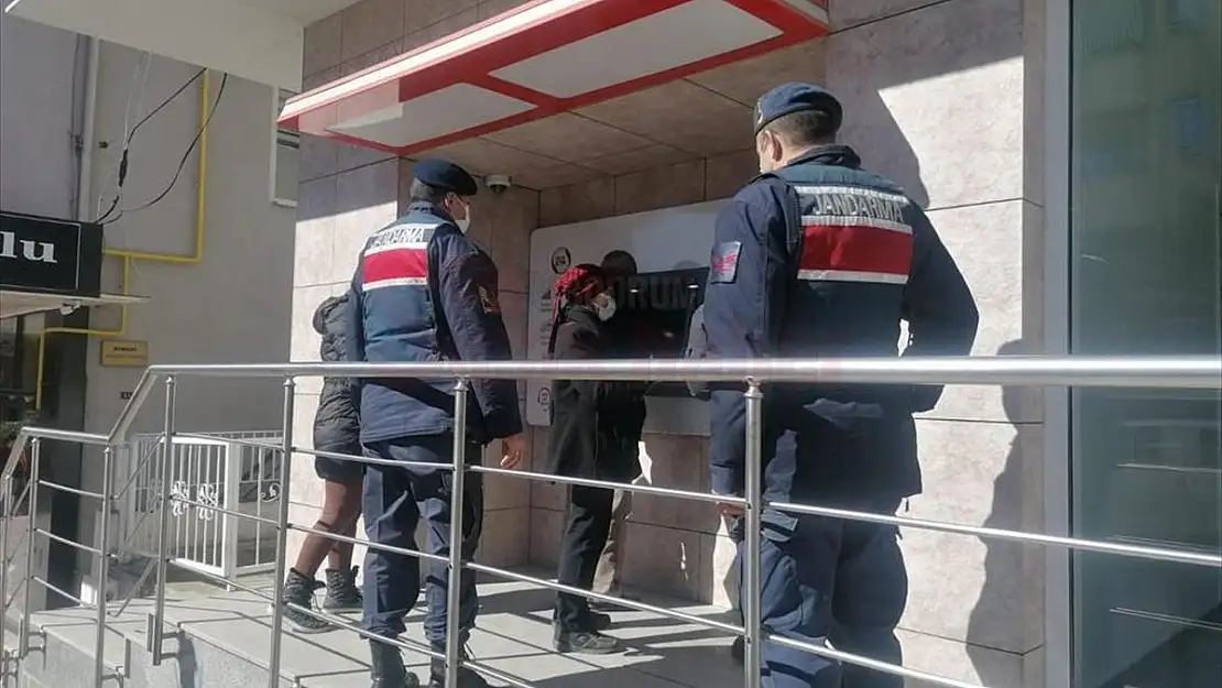 Telefon dolandırıcılığını jandarma engelledi...