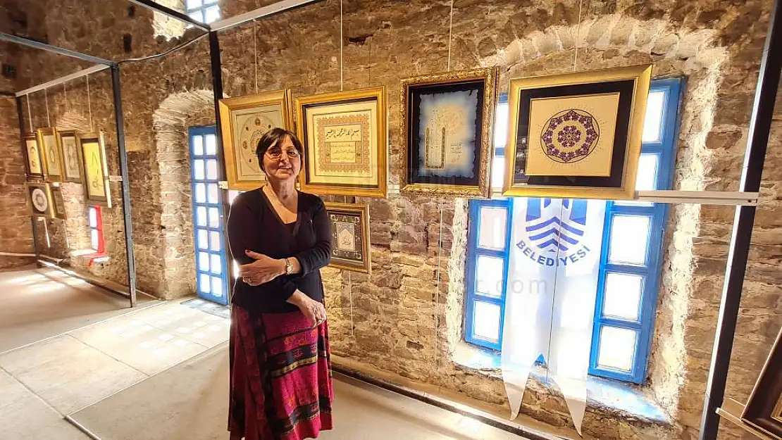 Tezhip Sergisi Ziyaretçilerini Ağırlıyor