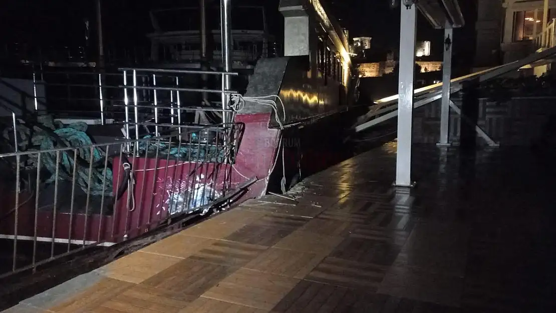 Tonoz Koparan Yüzen Disko Karaya Vurdu